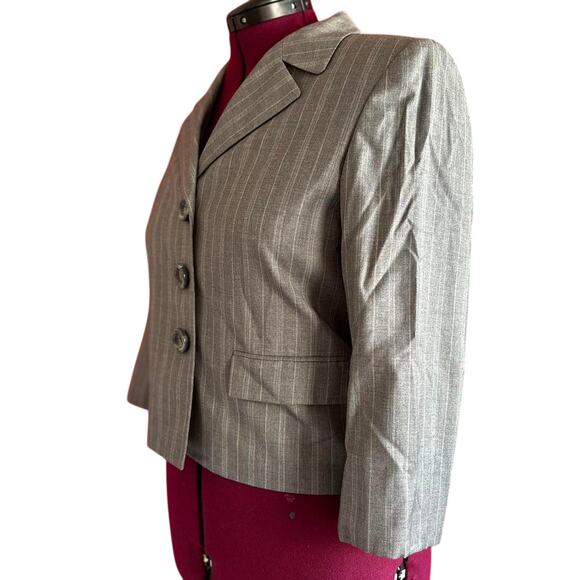 Vintage Blazer Womens Size 12P Gray Large Buttons Retro Business Casual Office - Picture 5 of 7